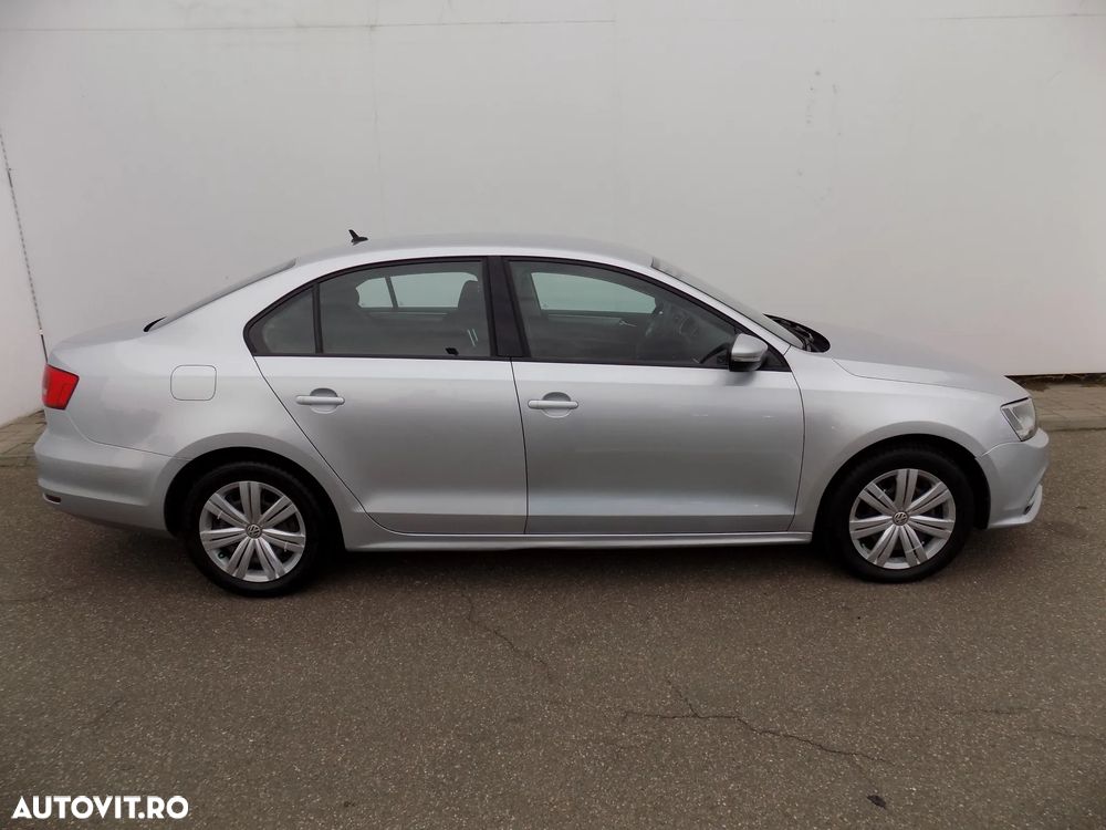 Volkswagen Jetta - 6