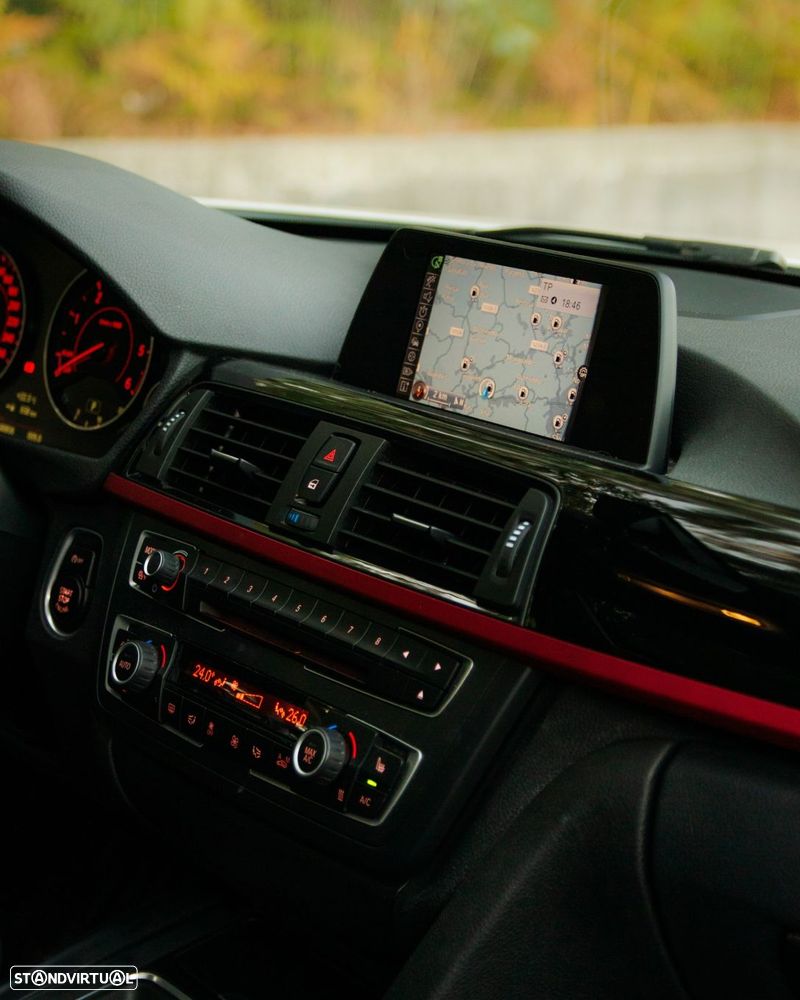 BMW 318 d Touring Auto Line Sport - 20