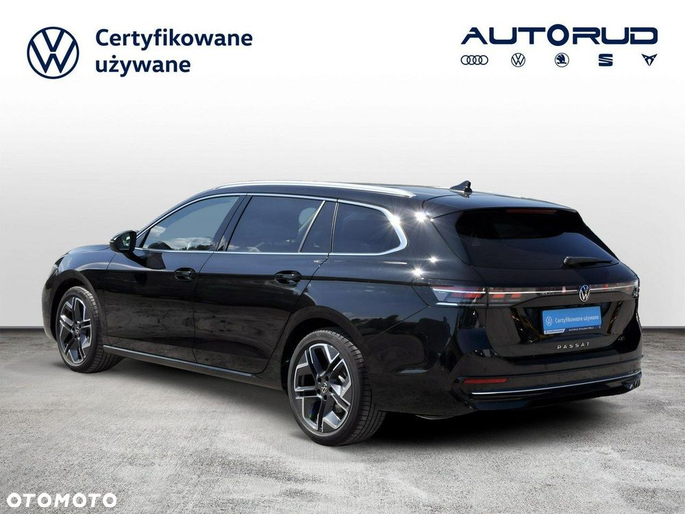 Volkswagen Passat Variant 1.5 TSI ACT mHEV Elegance DSG - 3