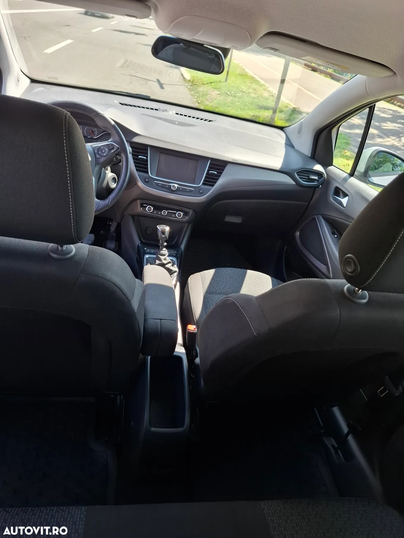 Opel Crossland - 10