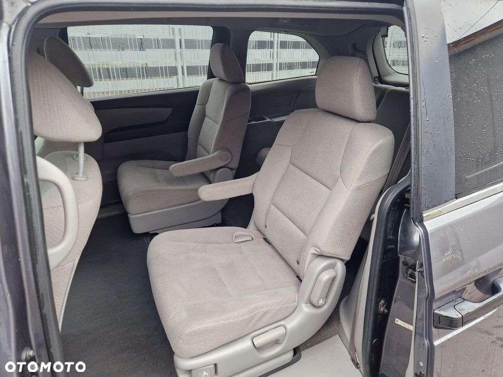 Honda Odyssey 3.5 EX - 12