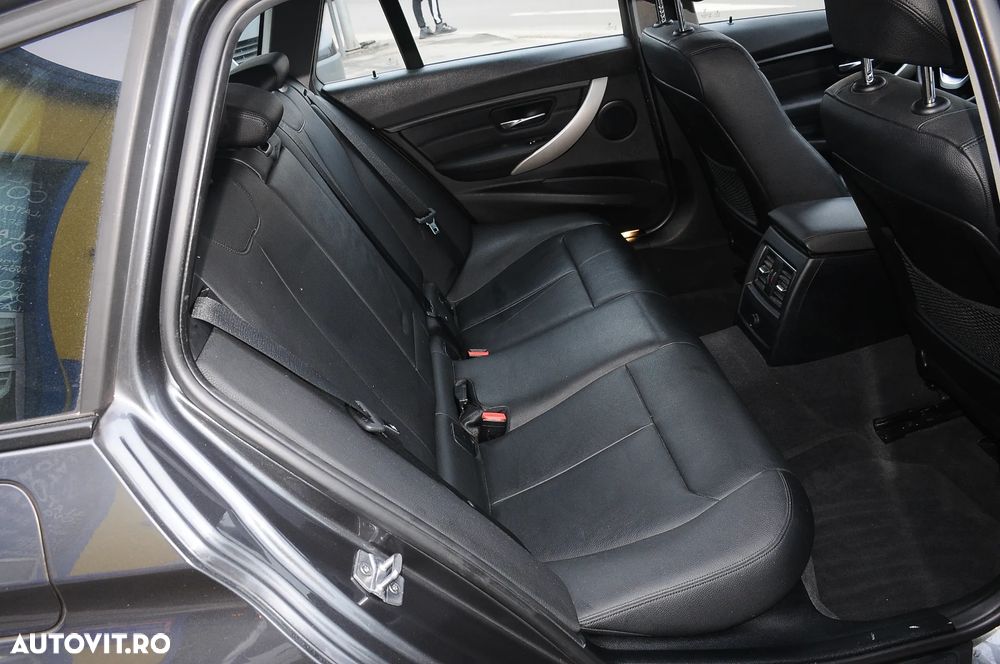 BMW Seria 3 320d Aut. Luxury Line - 8