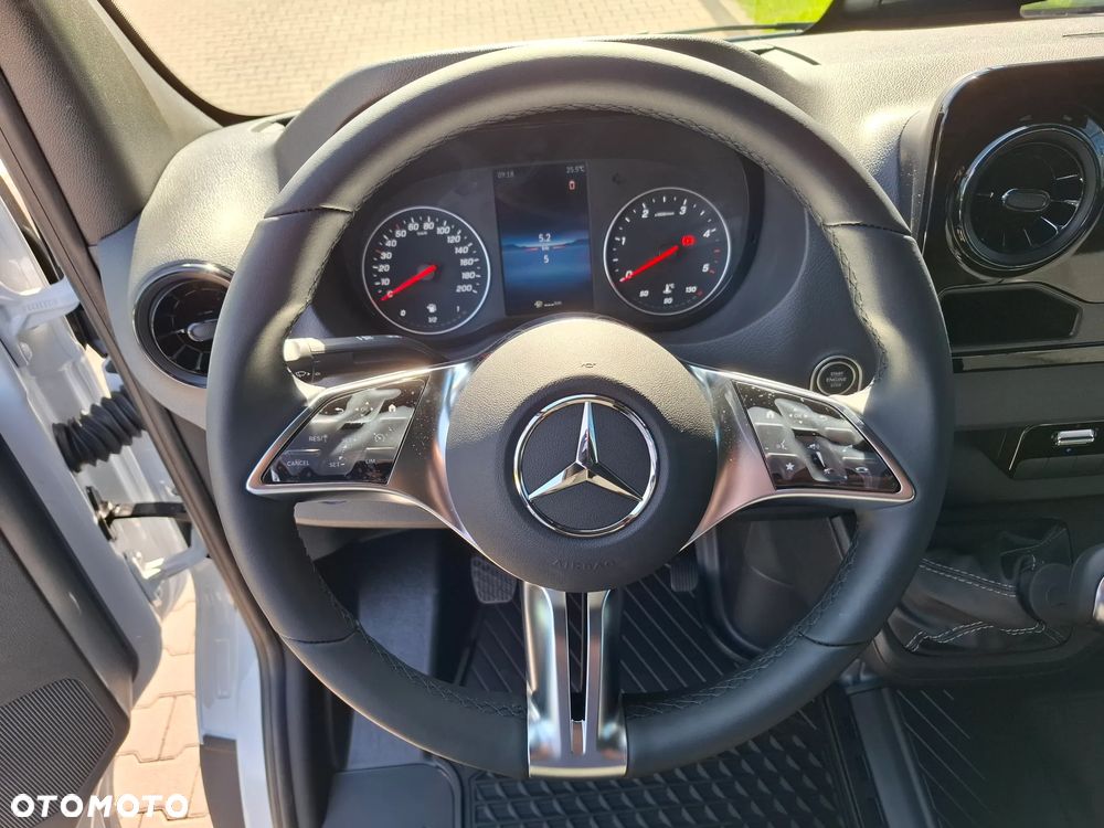 Mercedes-Benz Sprinter 317 CDI Furgon PRO długi 4325 mm L3H2 - 23