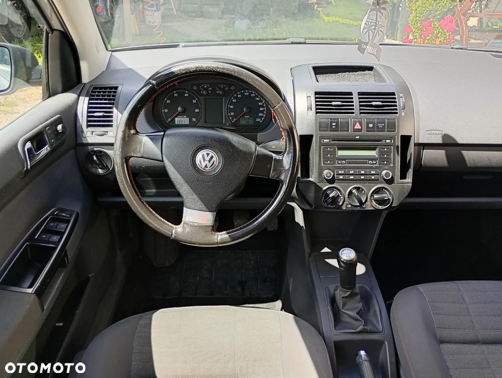 Volkswagen Polo - 5
