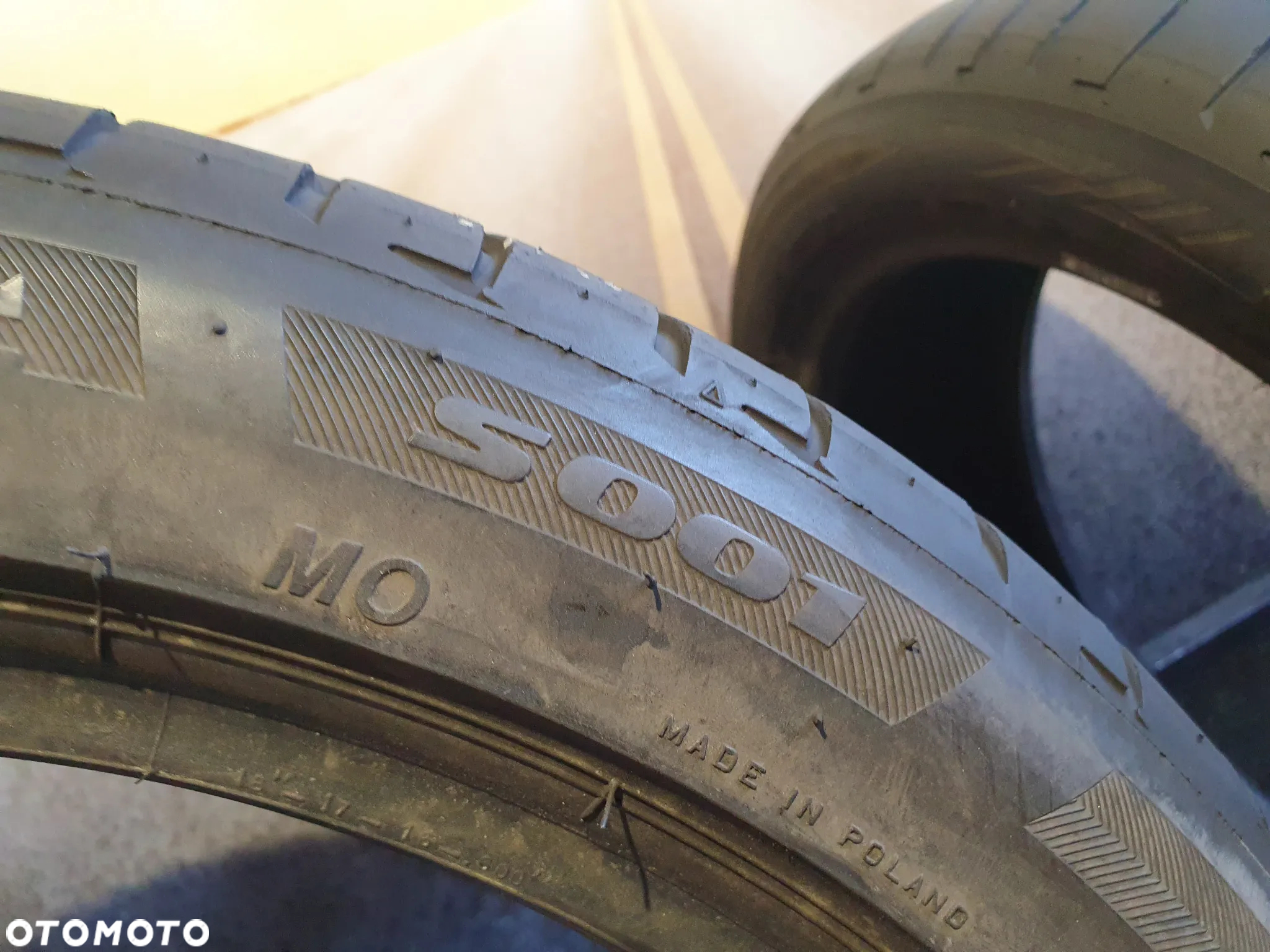 Para opon Bridgestone Potenza S001  225/45/18 - 4