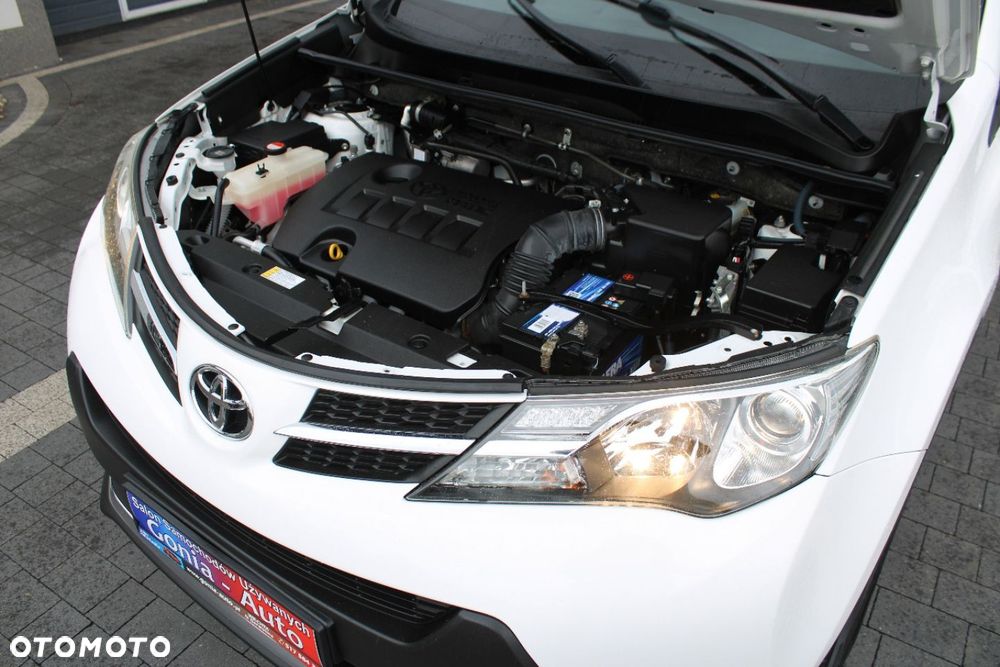 Toyota RAV4 - 10