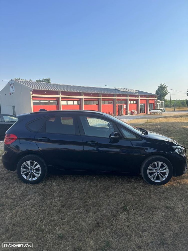 BMW 218 Active Tourer d Auto - 4