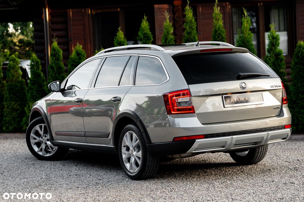 Skoda Octavia 2.0 TDI 4x4 DSG Scout - 13