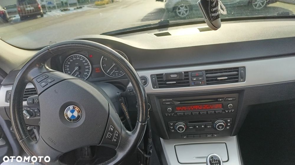 BMW Seria 3 - 16