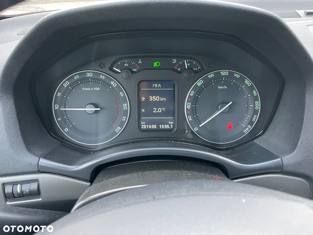 Skoda Octavia 2.0 TDI DPF Team Edition - 15