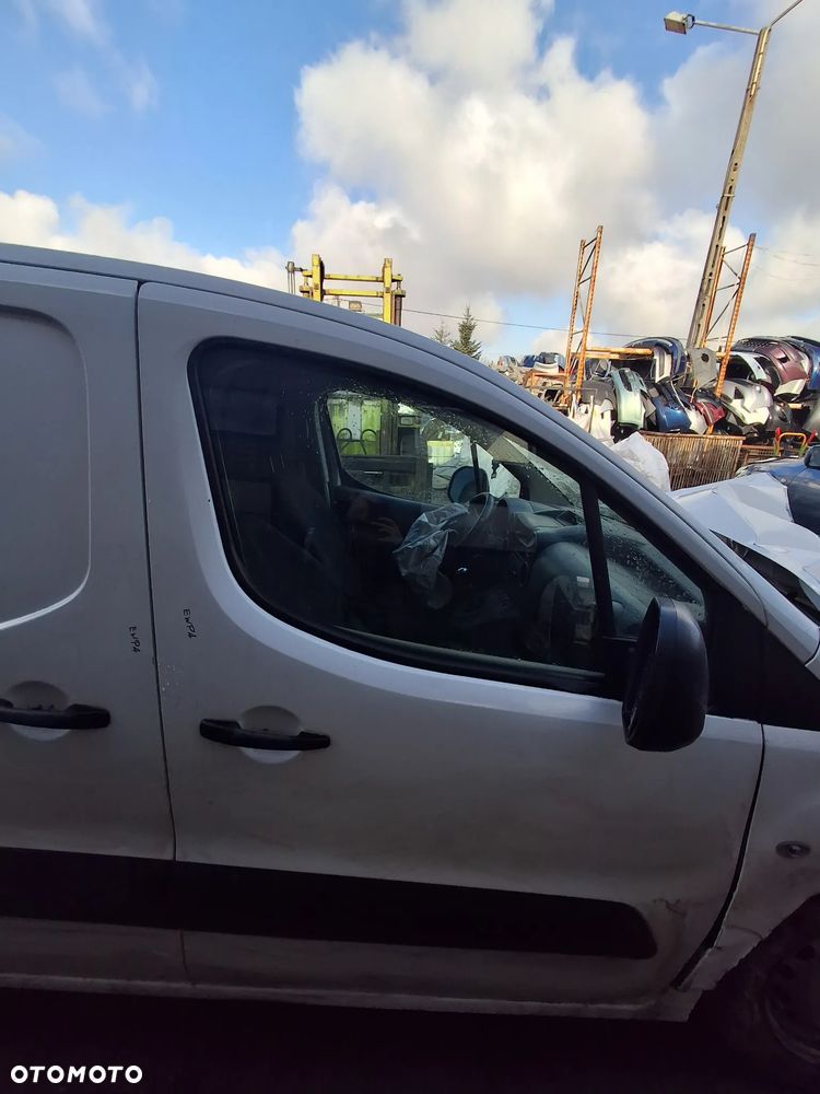 PEUGEOT PARTNER 08- DRZWI PRAWE PRZEDNIE PRZOD - 1