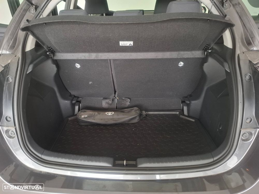 Toyota Yaris 1.5 HDF Comfort Plus - 10