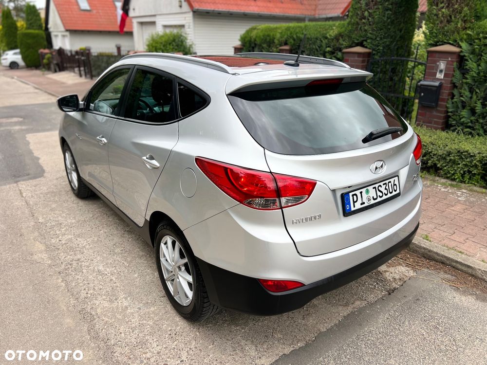 Hyundai ix35 blue 1.6 2WD Finale Gold - 13