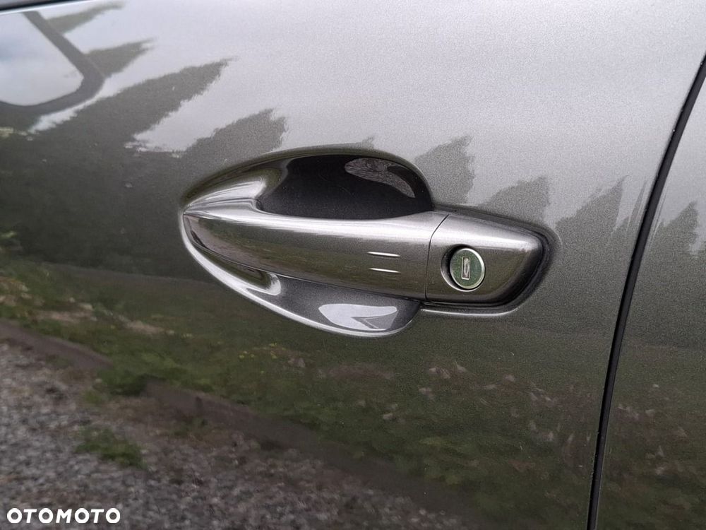 Peugeot 3008 PureTech 130 Stop & Start GPF Allure - 17