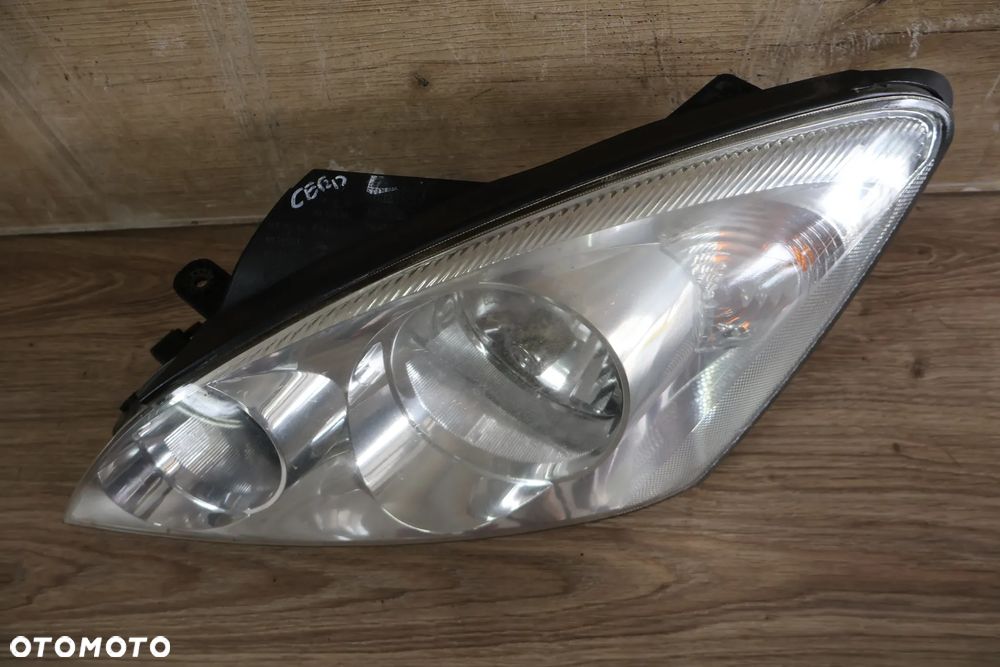 KIA CEED I 06-09 LAMPA REFLEKTOR PRZÓD LEWA EUROPA ORYGINAŁ 92101-1h000 - 2