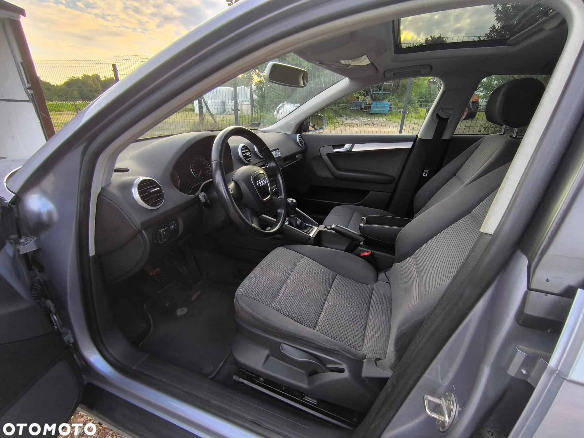 Audi A3 1.6 Ambiente - 17