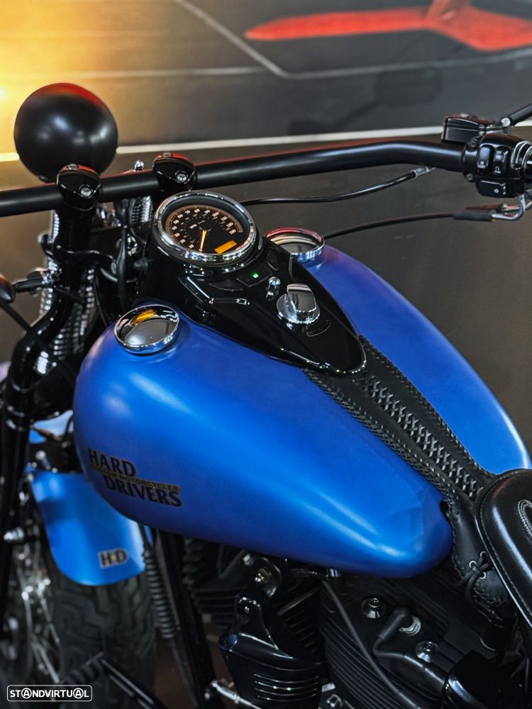 Harley-Davidson Softail Cross-Bones Edição limitada 16-200 - 11