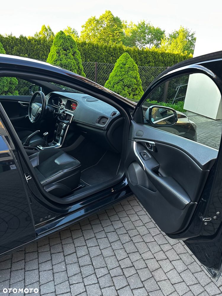 Volvo V40 D4 RDesign - 16