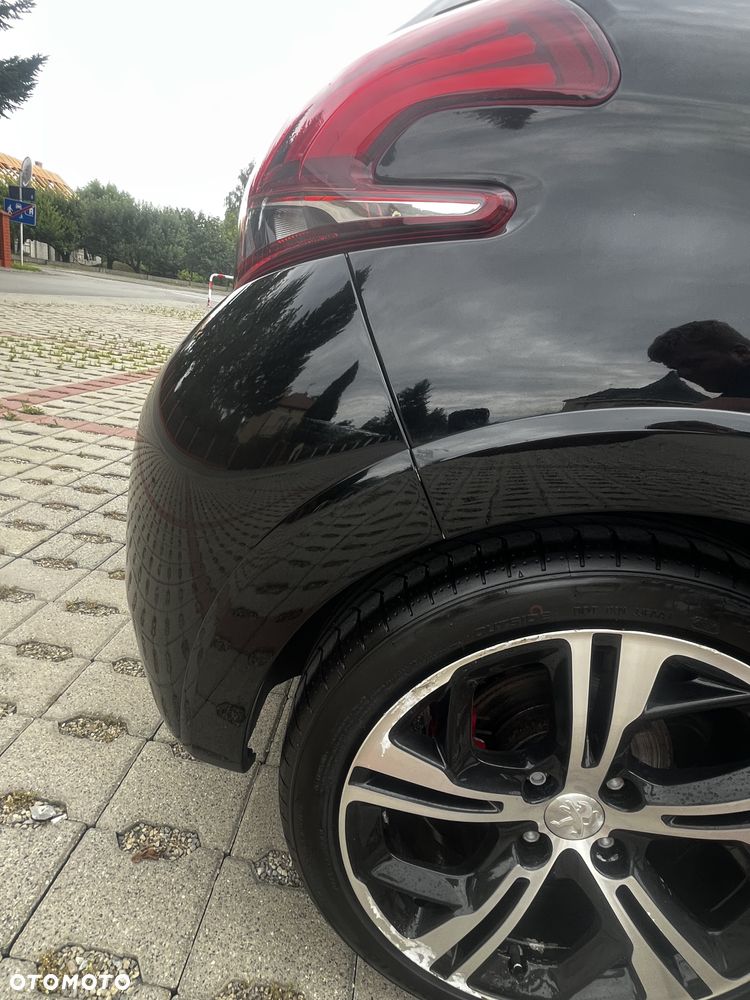 Peugeot 208 1.6 e-THP GTi S&S - 36
