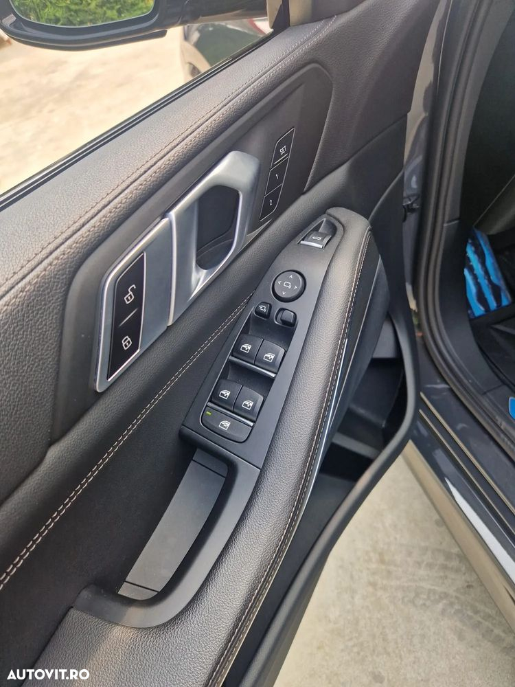 BMW X5 M M50i - 3