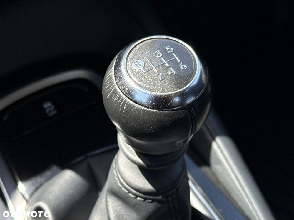 Toyota Corolla - 26