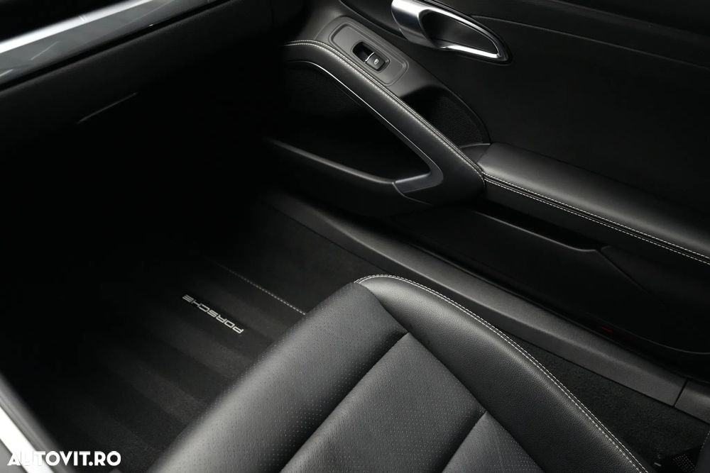 Porsche Cayman 718 PDK - 23