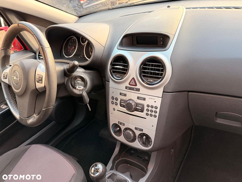 Opel Corsa 1.4 16V Sport - 21