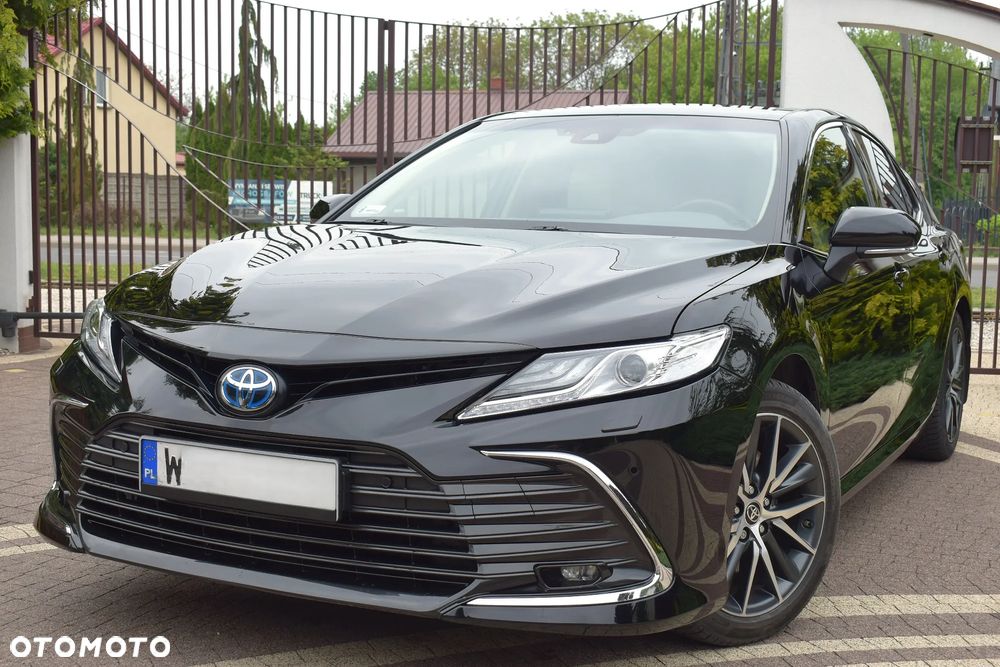 Toyota Camry 2.5 Hybrid Executive CVT - 2