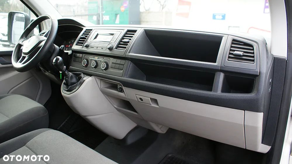 Volkswagen Transporter Doka Kurz Trendline - 13