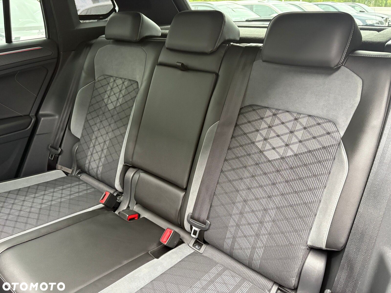Volkswagen Tiguan - 13