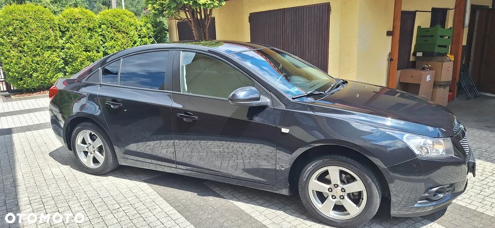 Chevrolet Cruze 1.6 - 2