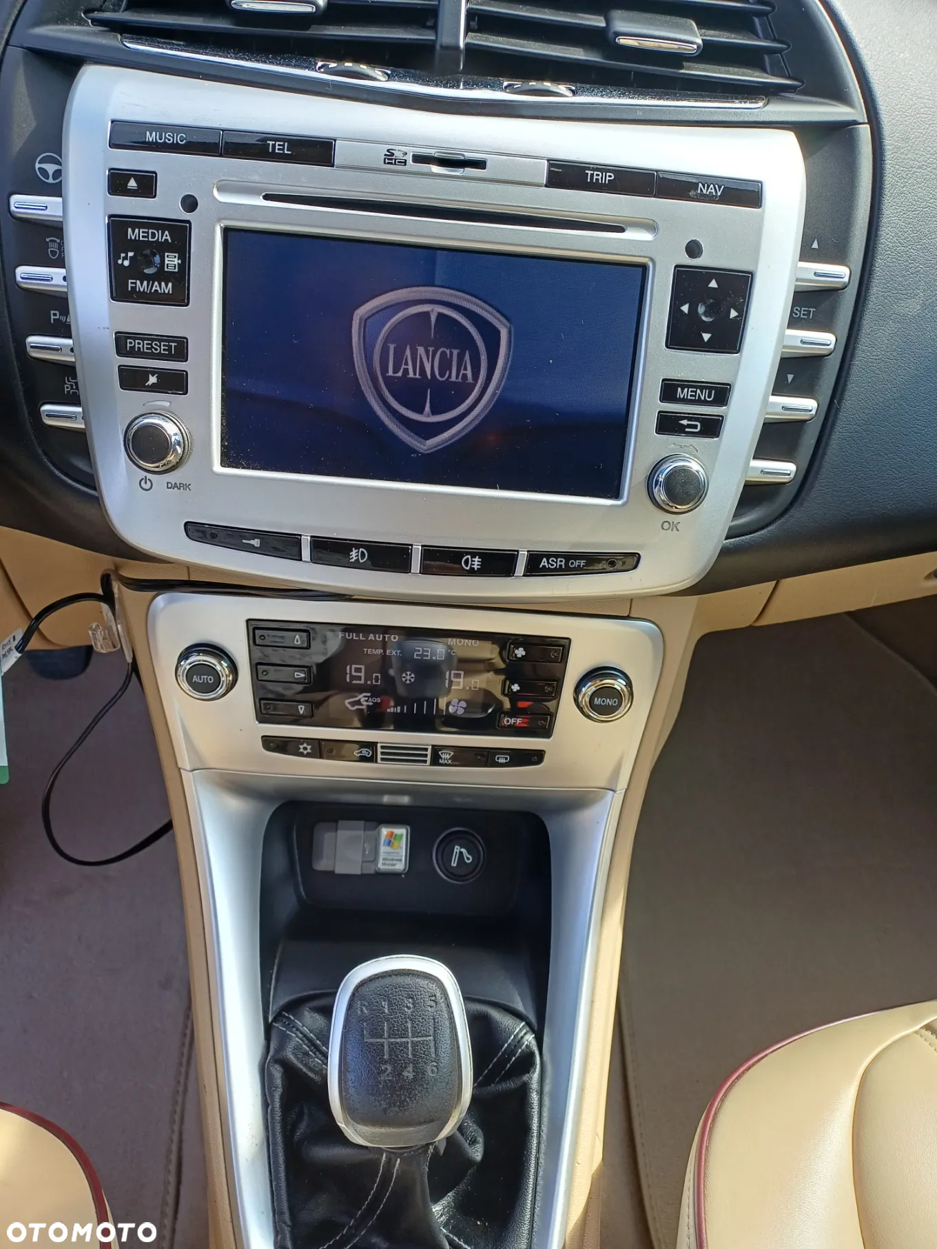 Lancia Delta 1.4 T-Jet 16v Platino - 23