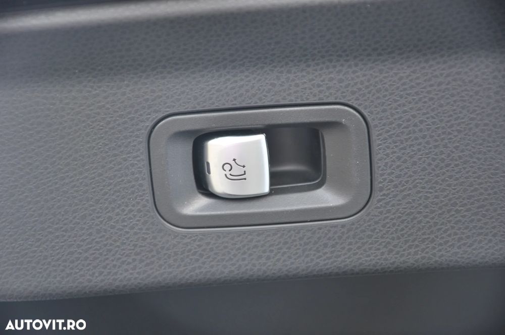 Mercedes-Benz GLC 300 d 4MATIC 9G-TRONIC AMG Line Plus - 32