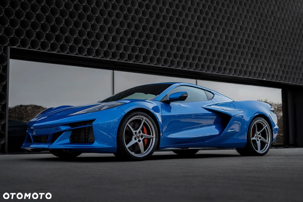 Chevrolet Corvette - 2