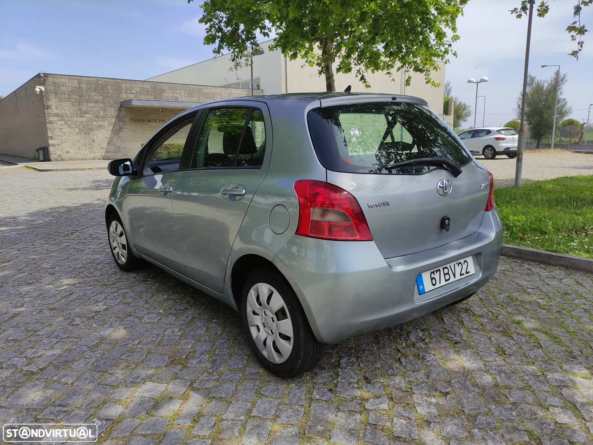 Toyota Yaris - 4
