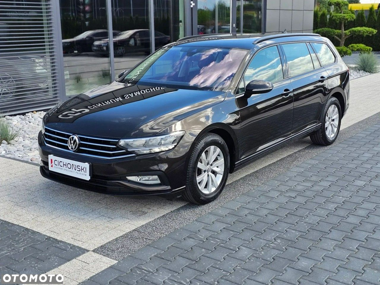 Volkswagen Passat - 3