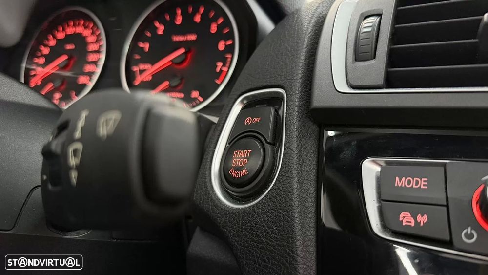 BMW 218 i Cabrio Line Sport - 21