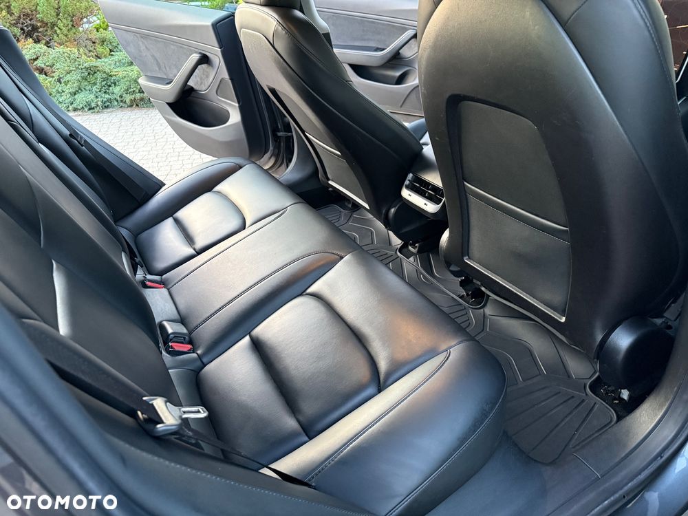 Tesla Model 3 - 22