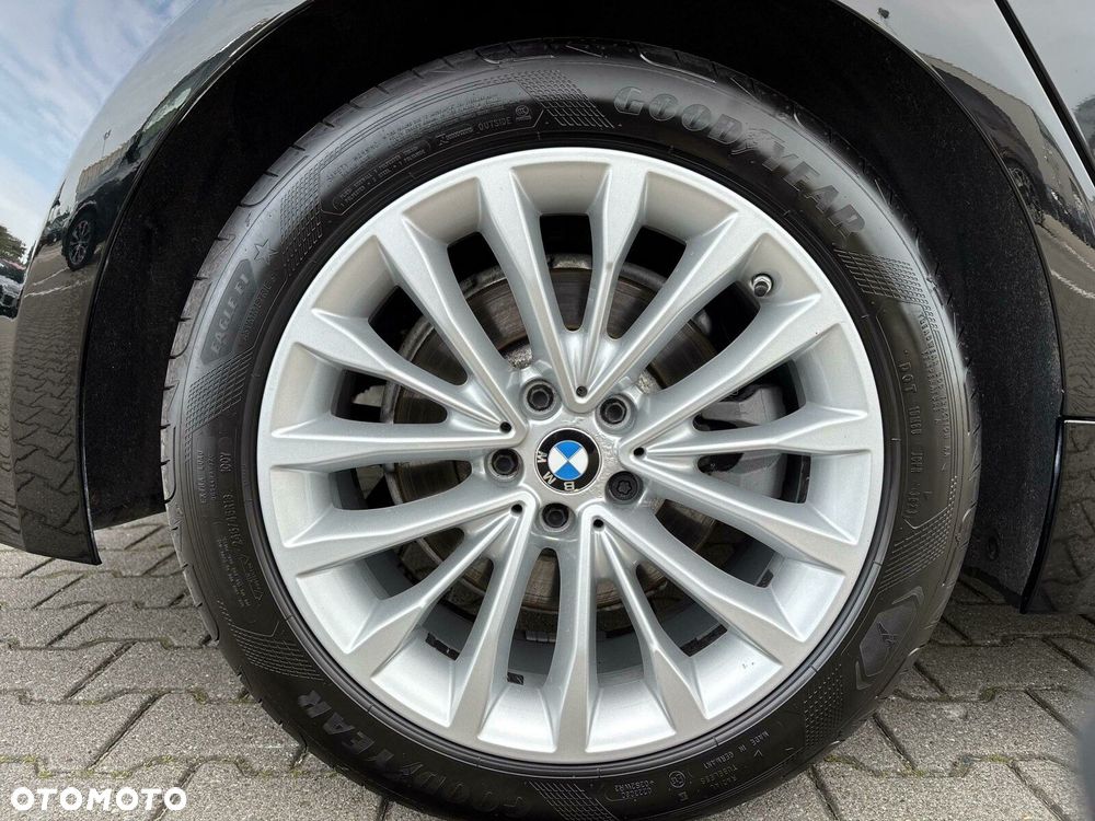 BMW Seria 5 520d xDrive Luxury Line - 9
