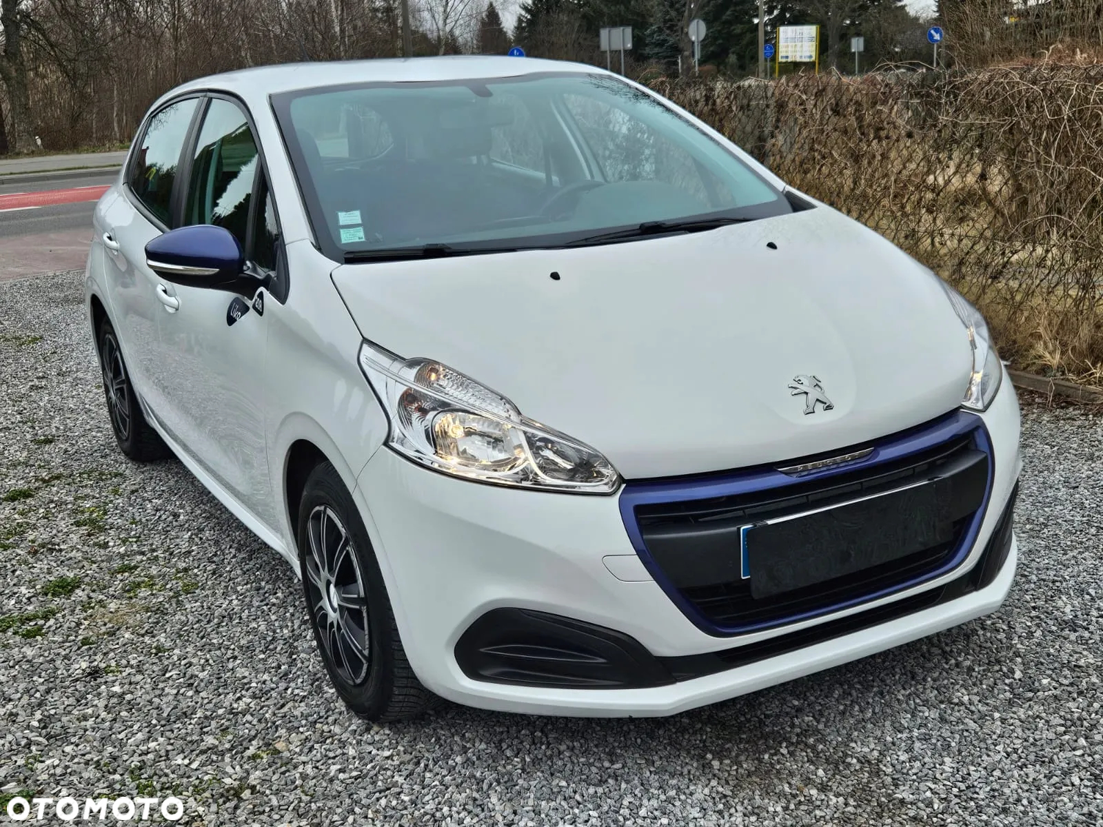 Peugeot 208 - 4