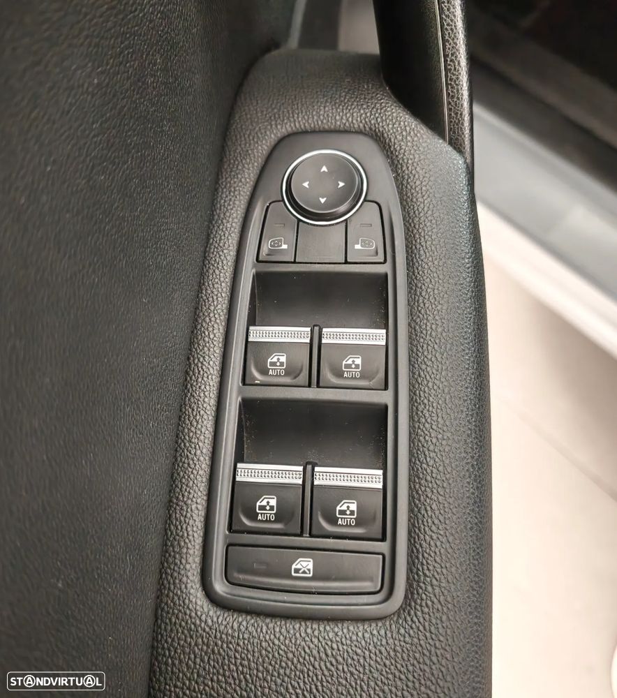 Renault Captur 1.0 TCe Intens - 12