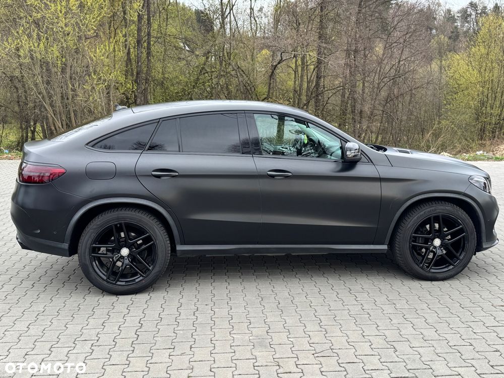 Mercedes-Benz GLE 350 d 4Matic 9G-TRONIC AMG Line - 8
