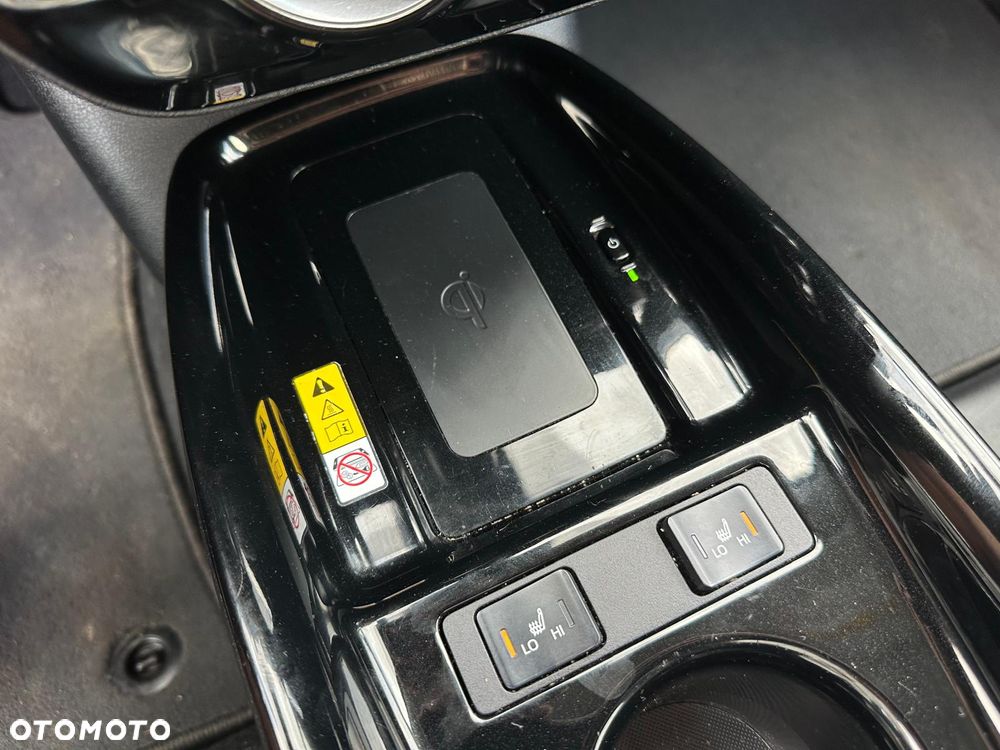 Toyota Prius 1.8 Hybrid Executive - 16