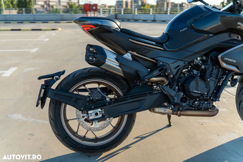 CF Moto 800 NK Advanced - 19