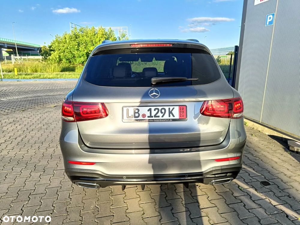 Mercedes-Benz GLC 220 d 4Matic 9G-TRONIC AMG Line - 4
