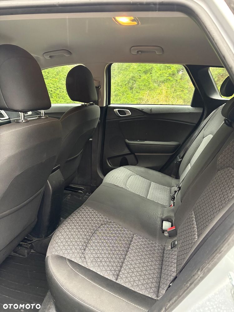 Kia Ceed 1.6 CRDi SCR L - 15