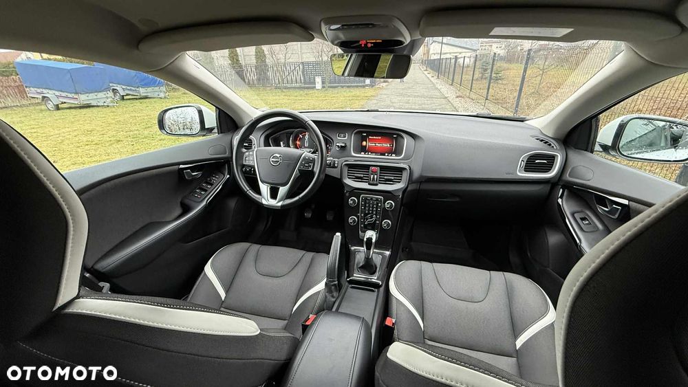 Volvo V40 D3 Drive-E Summum - 13