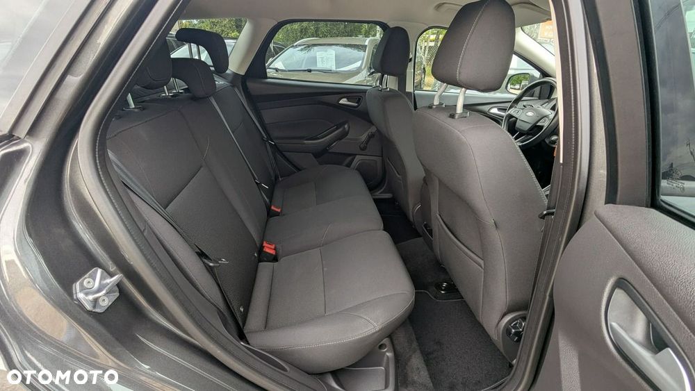 Ford Focus - 16
