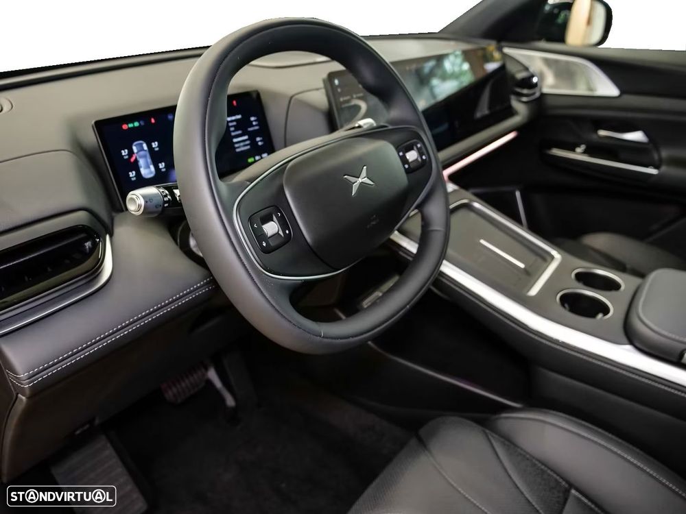Xpeng G9 93.1 kWh AWD Performance Black ED+Gan.de Reboque+Pre.Seat&Au. P. - 5