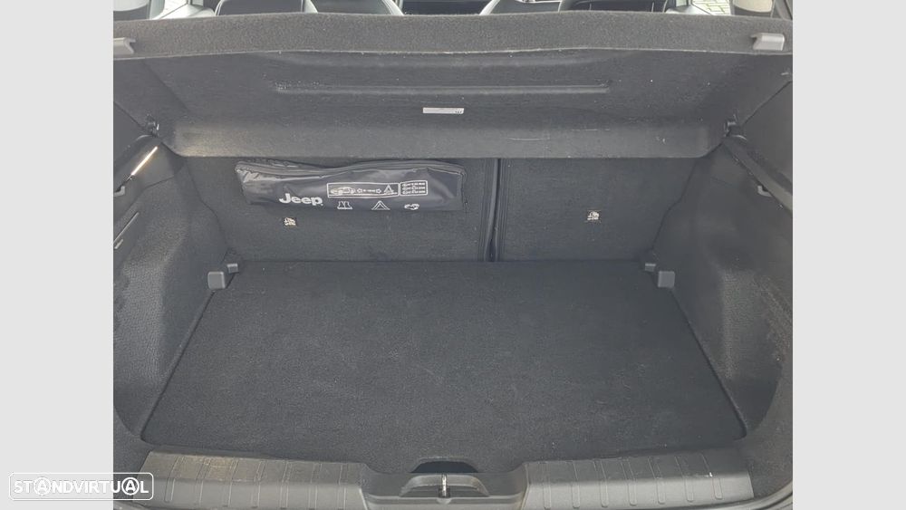 Jeep Avenger 1.2 GSE T3 Altitude - 8